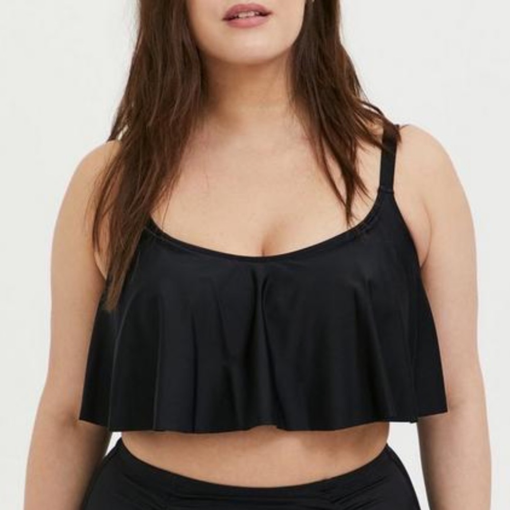 Torrid Wireless Straight Flounce Bikini Top Size 3